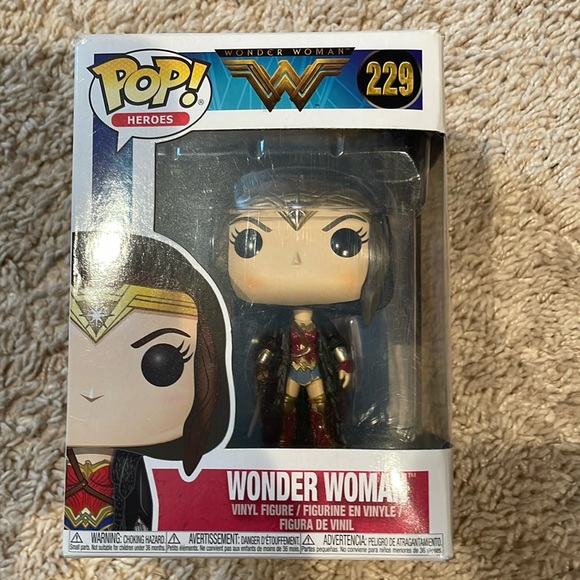 New Funko Wonder Woman 229 - Picture 1 of 2